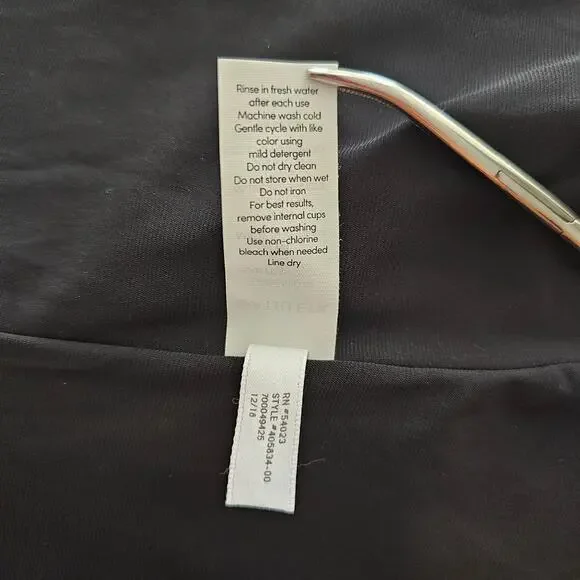 ATHLETA NWT Black Cloudbreak AquaRib Scoop Neck One-Piece Swimsuit Sz M - Picture 11 of 16